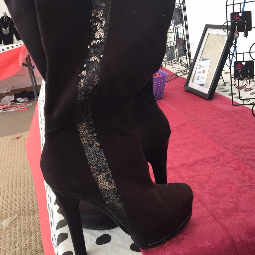 Jennifer Lopez boots